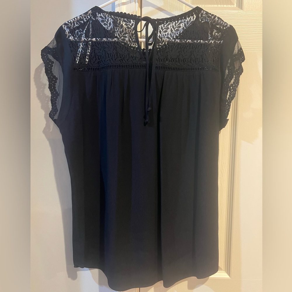 Daniel Rainn Becru Lace Detail Blouse - Picture 3 of 12